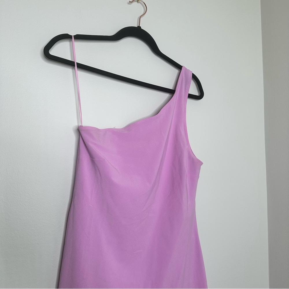 Abercrombie & Fitch One-Shoulder Traveler Activewear Mini Dress in Purple - Picture 3 of 8